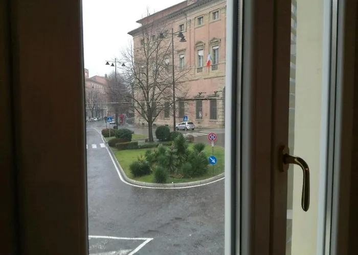 Konukevi H Cavour Luxuryh - Bedinbolognacentro *