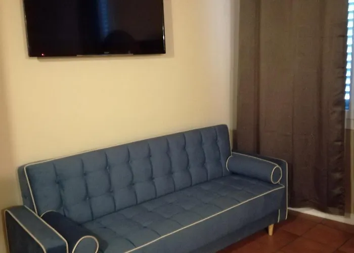 H Cavour Luxuryh - Bedinbolognacentro Konukevi *